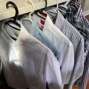 Lot of Men’s Long Sleeve Shirts Sz Small
